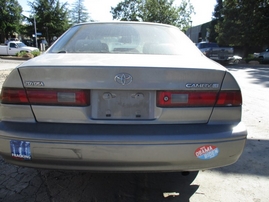 1998 TOYOTA CAMRY LE 2.2L AT BEIGE 4DR Z15965